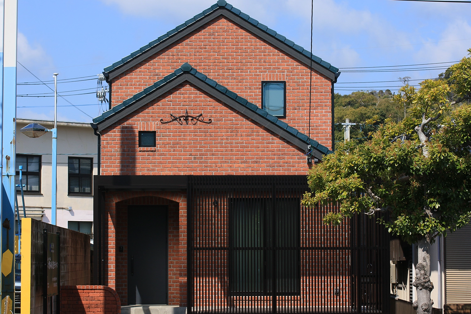 佐世保市木宮町 タスマニア産レンガ積みモデルハウスの外観